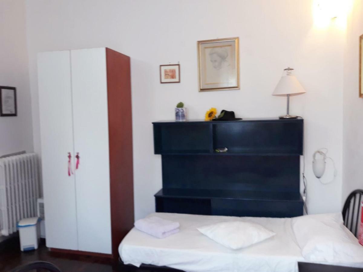 Отель Bed In Siena Tognazza Экстерьер фото