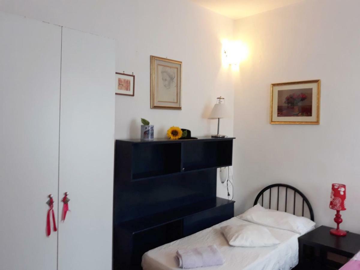 Отель Bed In Siena Tognazza Экстерьер фото