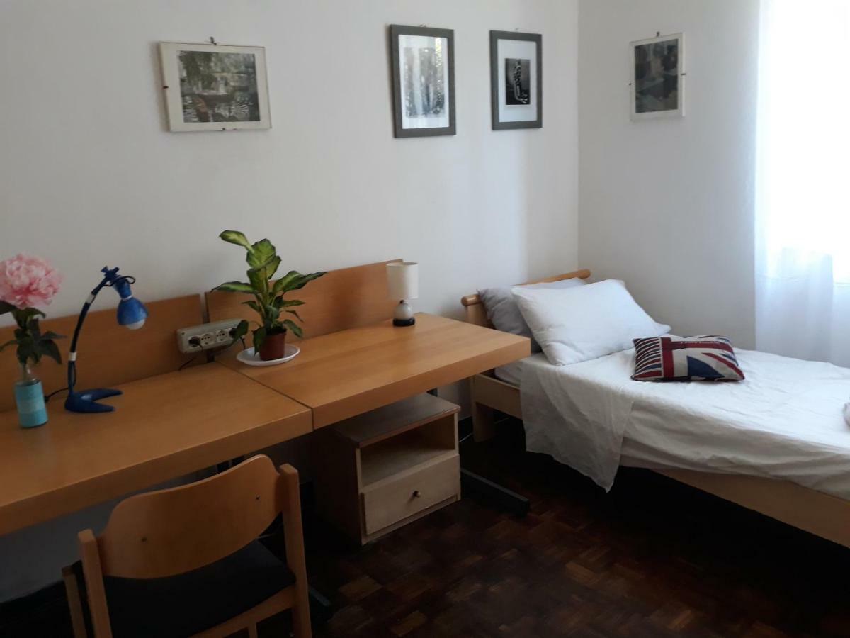 Отель Bed In Siena Tognazza Экстерьер фото